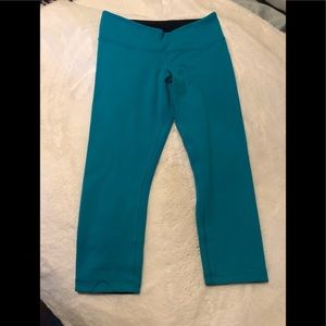 Lululemon capri yoga pants